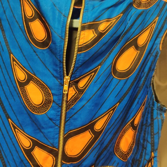 Stunning, Vibrant Blue Girl's Event Dress Size from London - Laviye - 9/10 - Picture 7 of 7